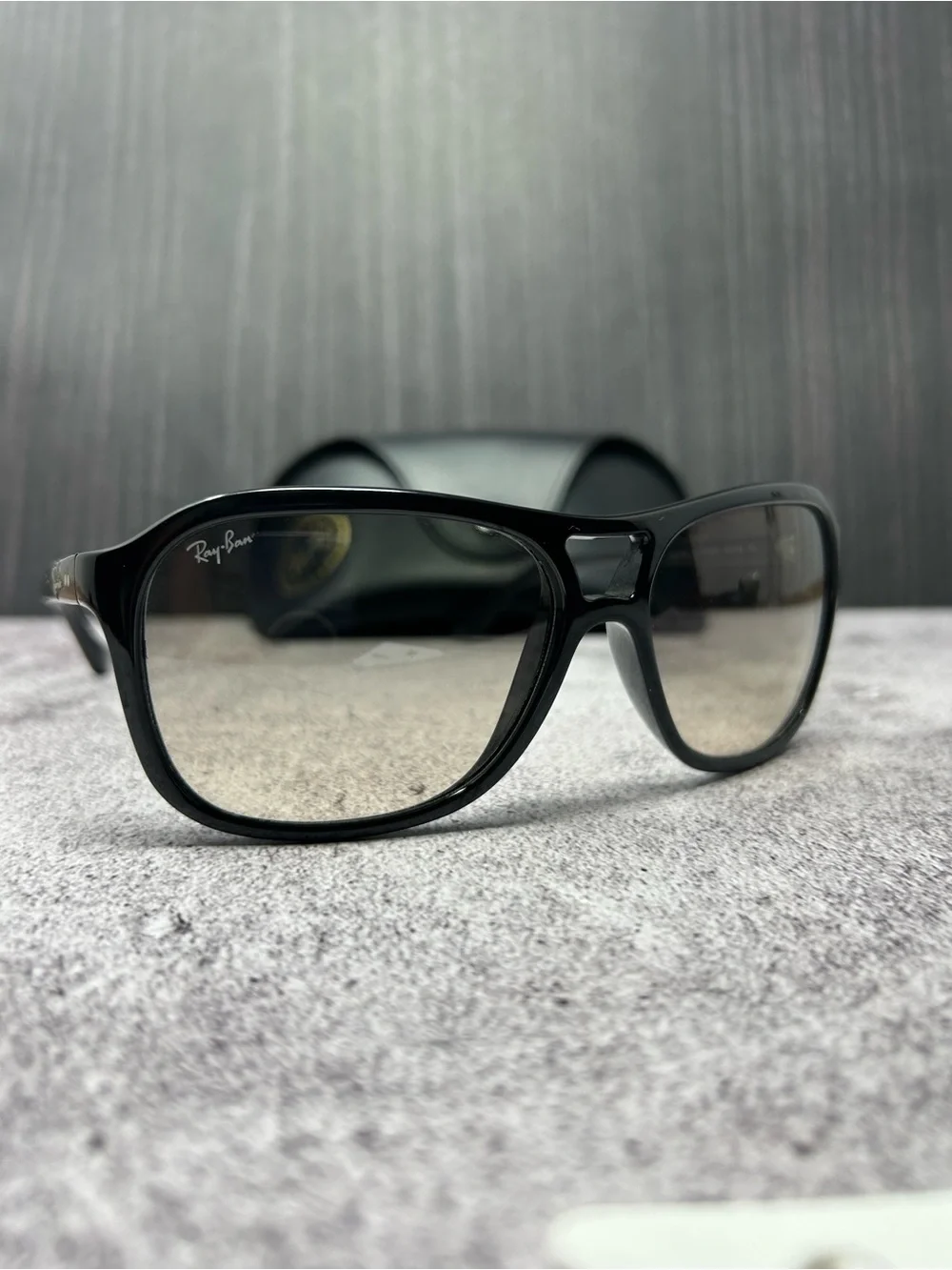 Ray Ban CATS 4000 black/grey gradient RB4128 601/32 60 sunglasses